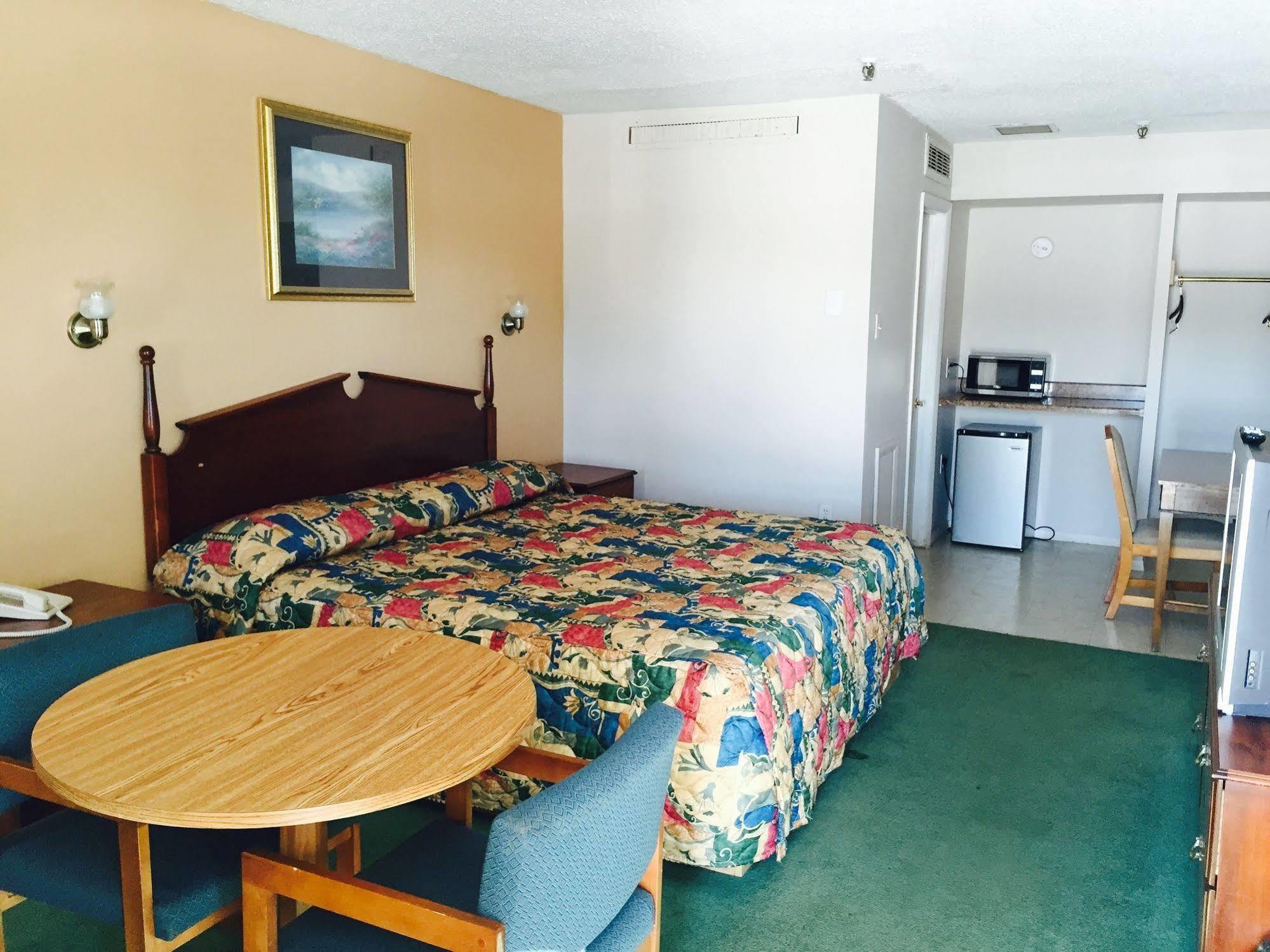 Welcome Inn And Suitesサギノー エクステリア 写真